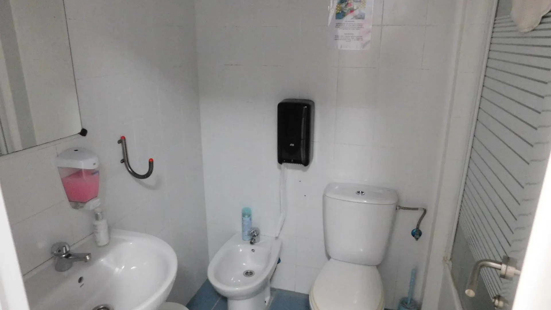 Cadiz Inn Backpackers Hostel
